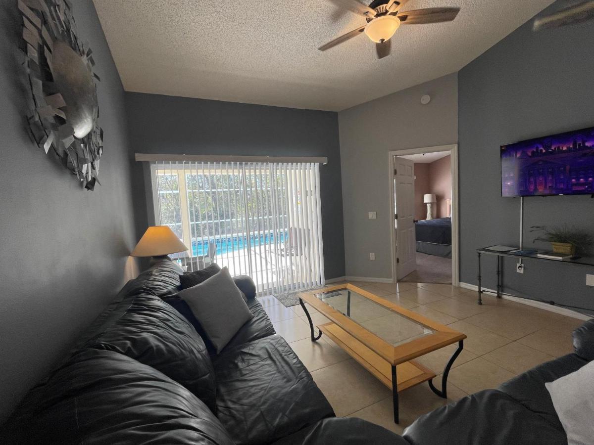 3 Bedroom Villa With Poolside Cinema And Games Room Close To Theme Parks Sleeps 6 Plus 2 Orlando Kültér fotó