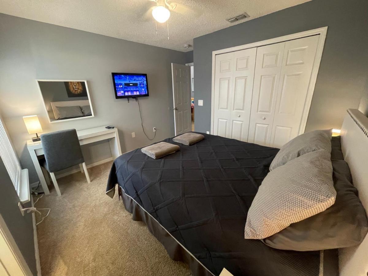 3 Bedroom Villa With Poolside Cinema And Games Room Close To Theme Parks Sleeps 6 Plus 2 Orlando Kültér fotó
