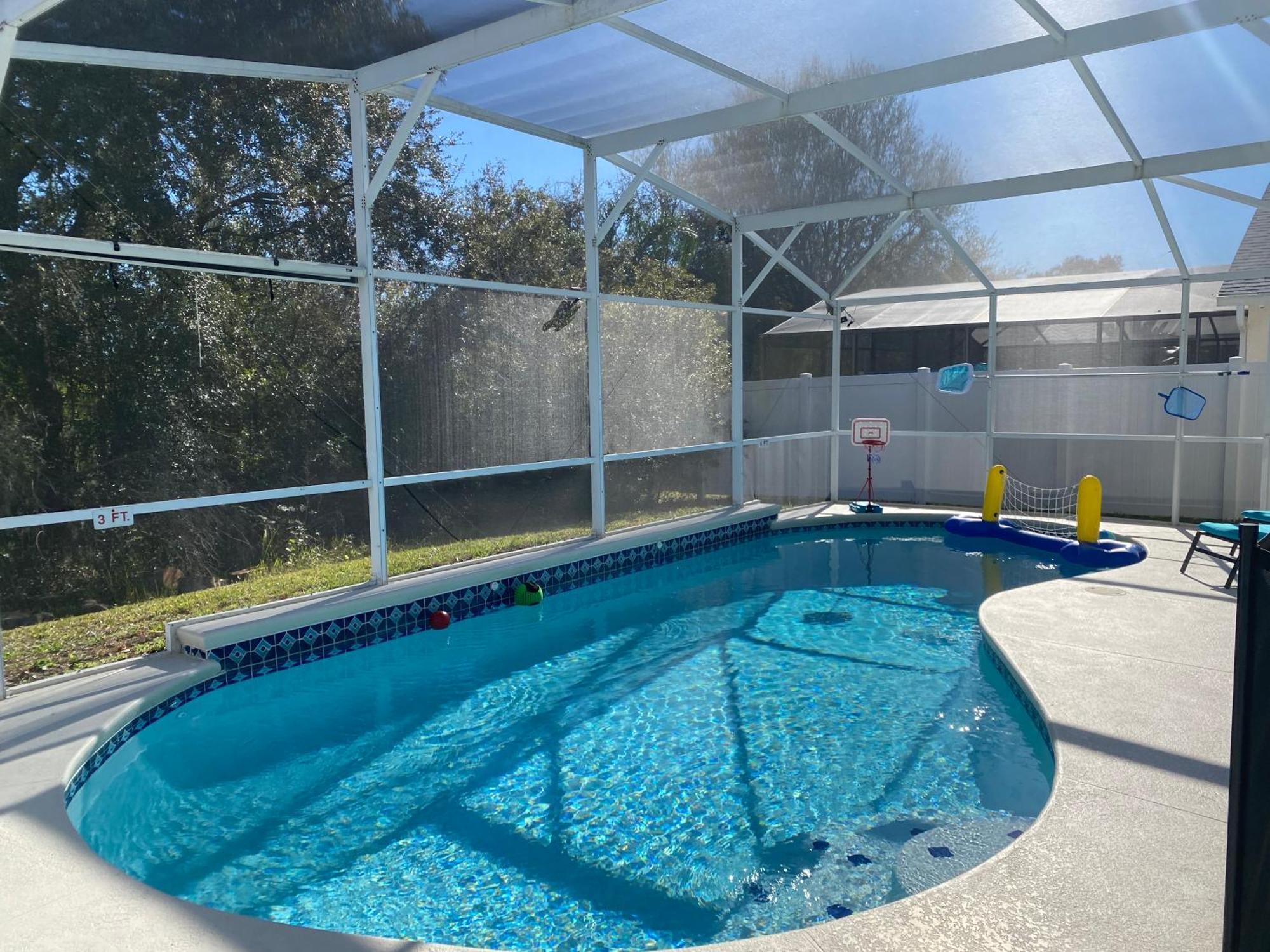 3 Bedroom Villa With Poolside Cinema And Games Room Close To Theme Parks Sleeps 6 Plus 2 Orlando Kültér fotó